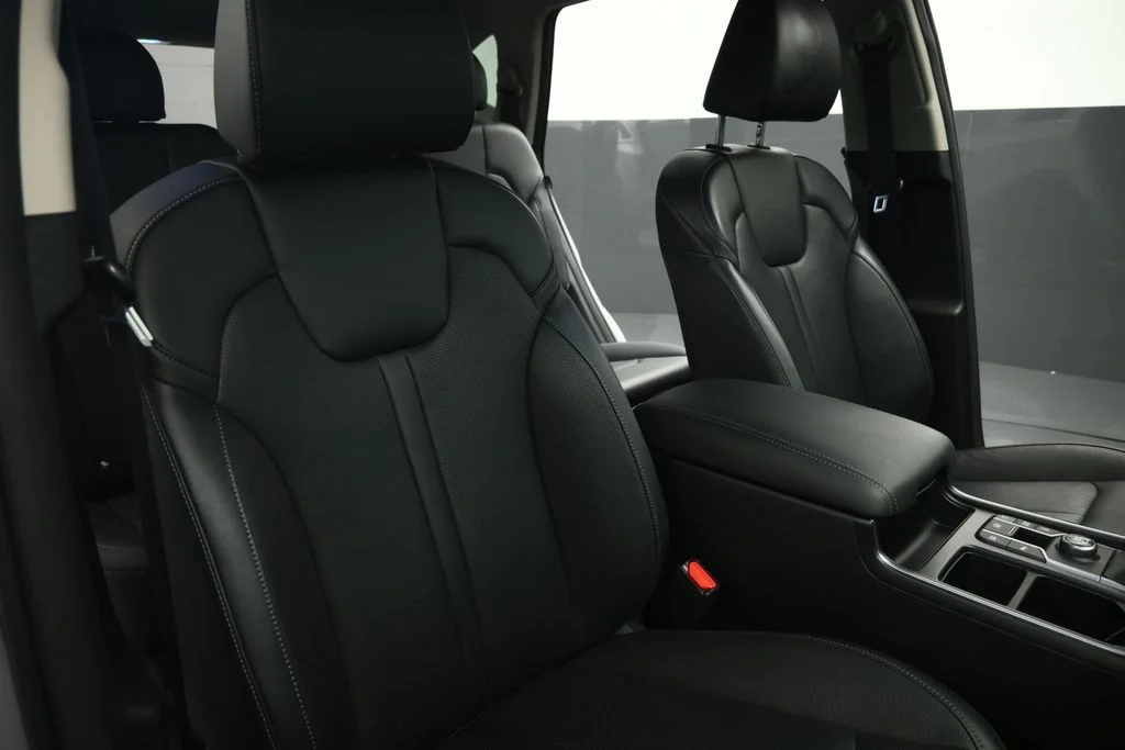 Certified Used 2024 Gray Kia EX image 58
