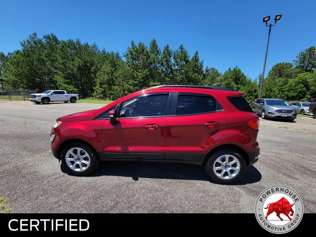 Used 2018 Red Ford SE image 3