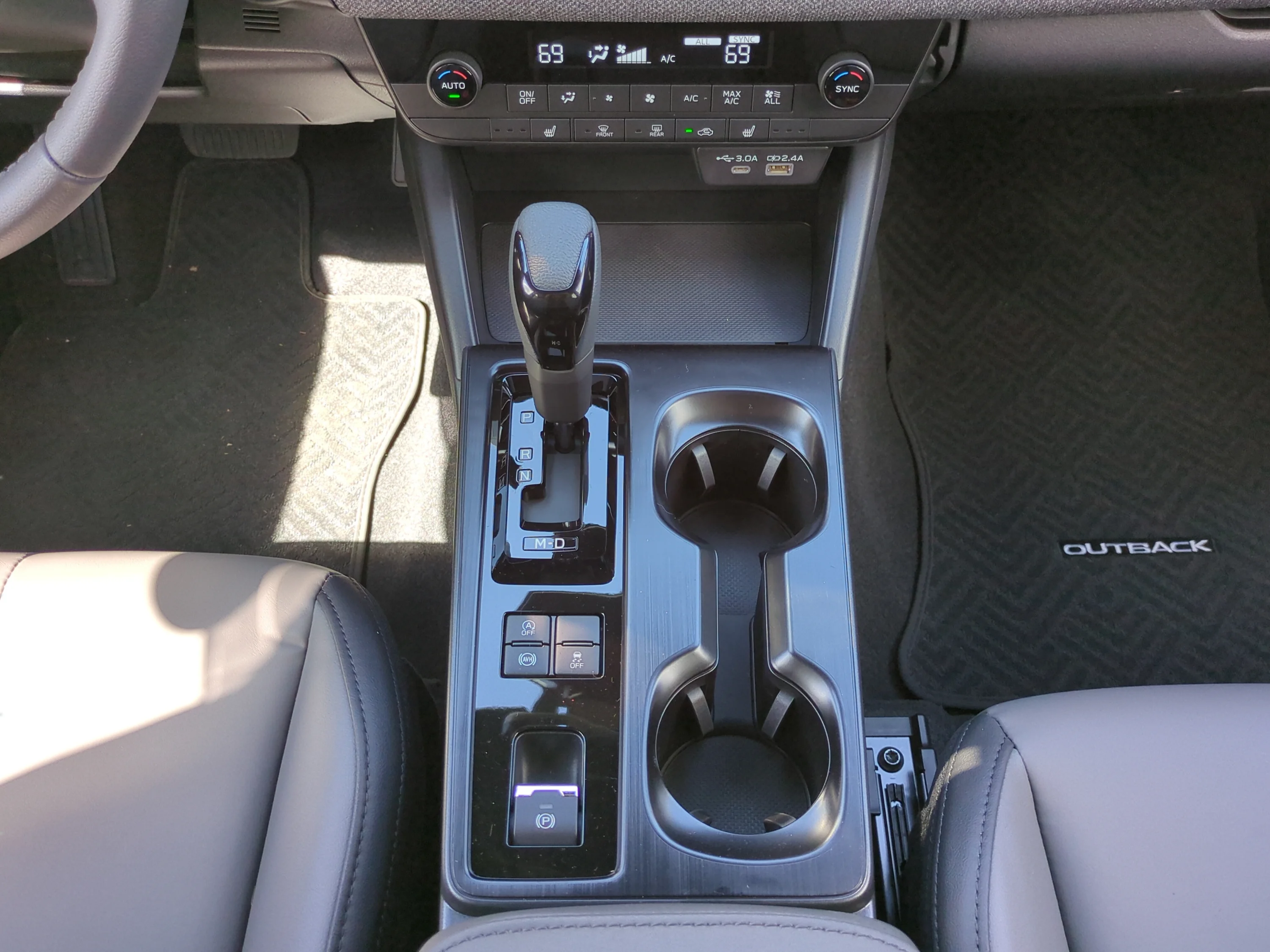 Used 2026 Crystal White Pearl Subaru Premium image 14