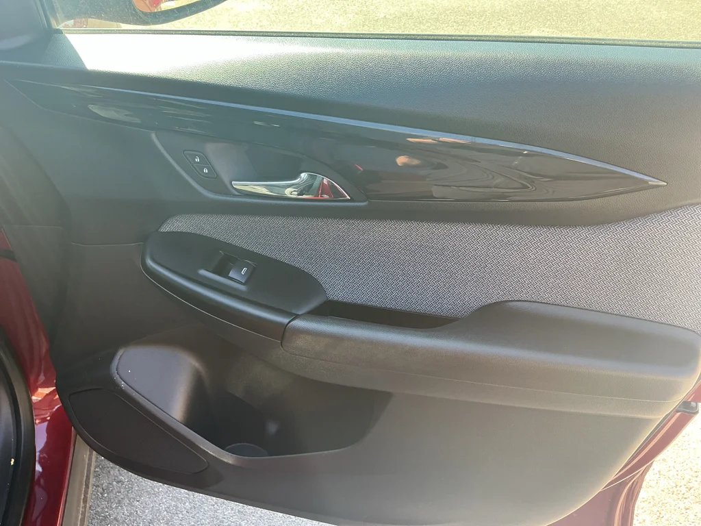 Used 2025 Crimson Metallic Chevrolet LT image 12