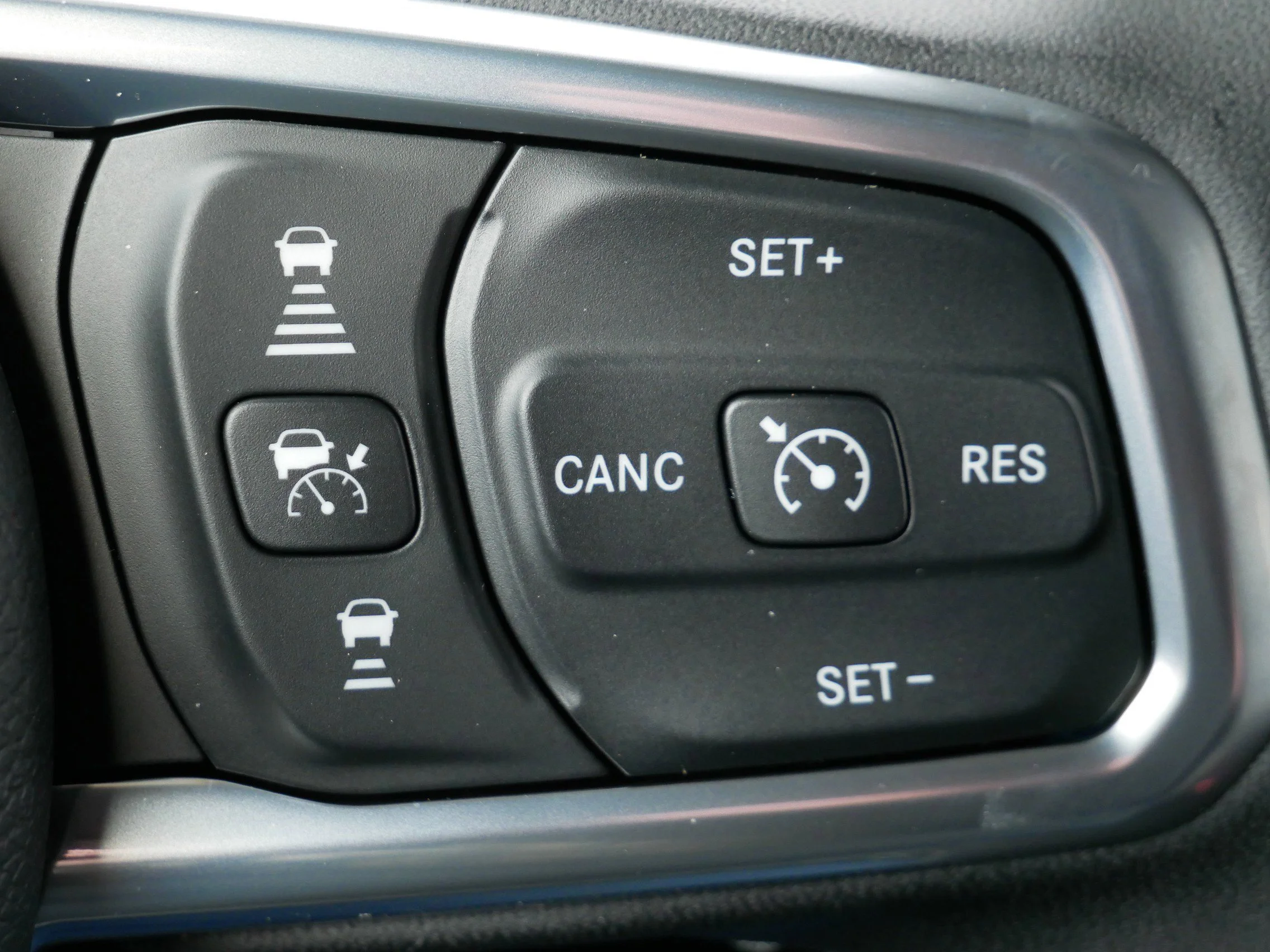 New 2026 Black Clear-Coat Exterior Paint Jeep Sahara image 16