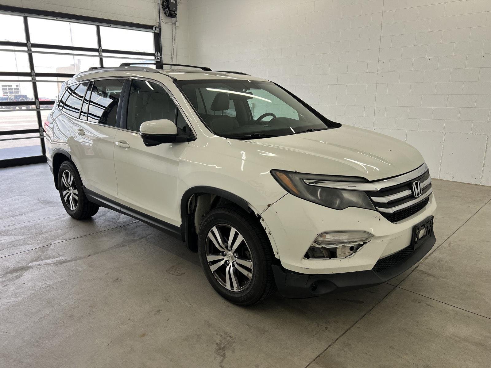 2016 Honda Pilot EX-L - Photo 12