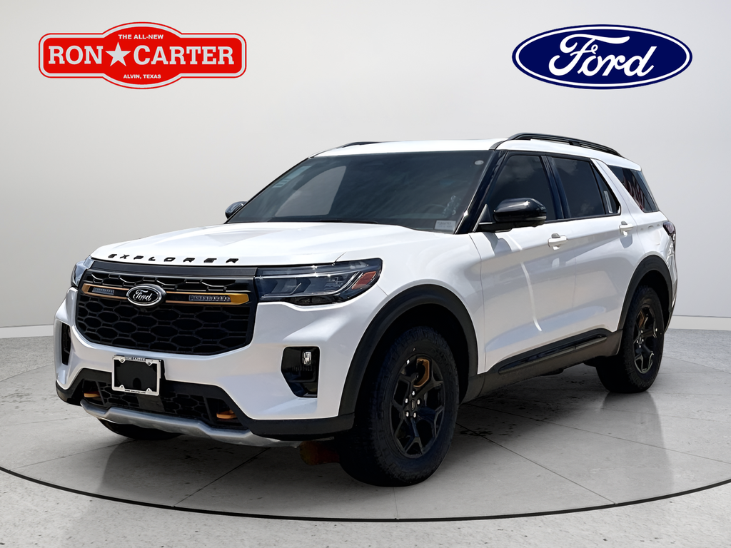 New 2026 Star White Metallic Tri-Coat Ford Tremor image 3
