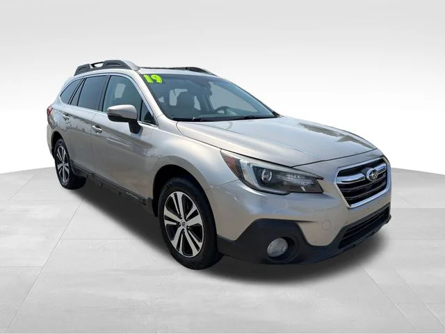 Used 2019 Gray Subaru 2.5i image 1