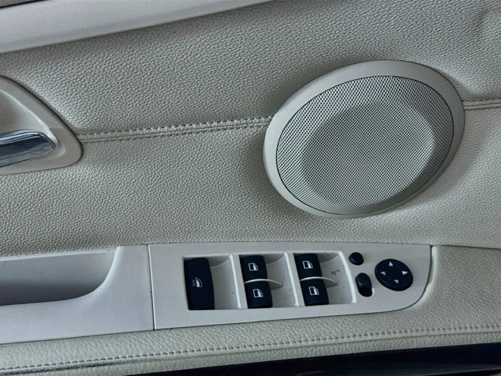 Used 2009 Blue BMW 328i image 22