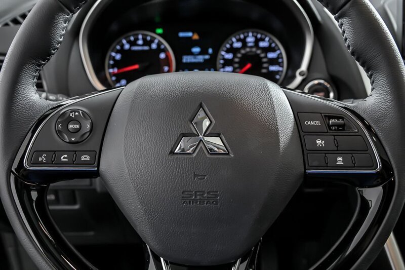 2025 Mitsubishi Eclipse Cross SE - Photo 18