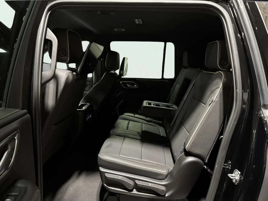 2024 GMC Yukon XL SLT - Photo 23