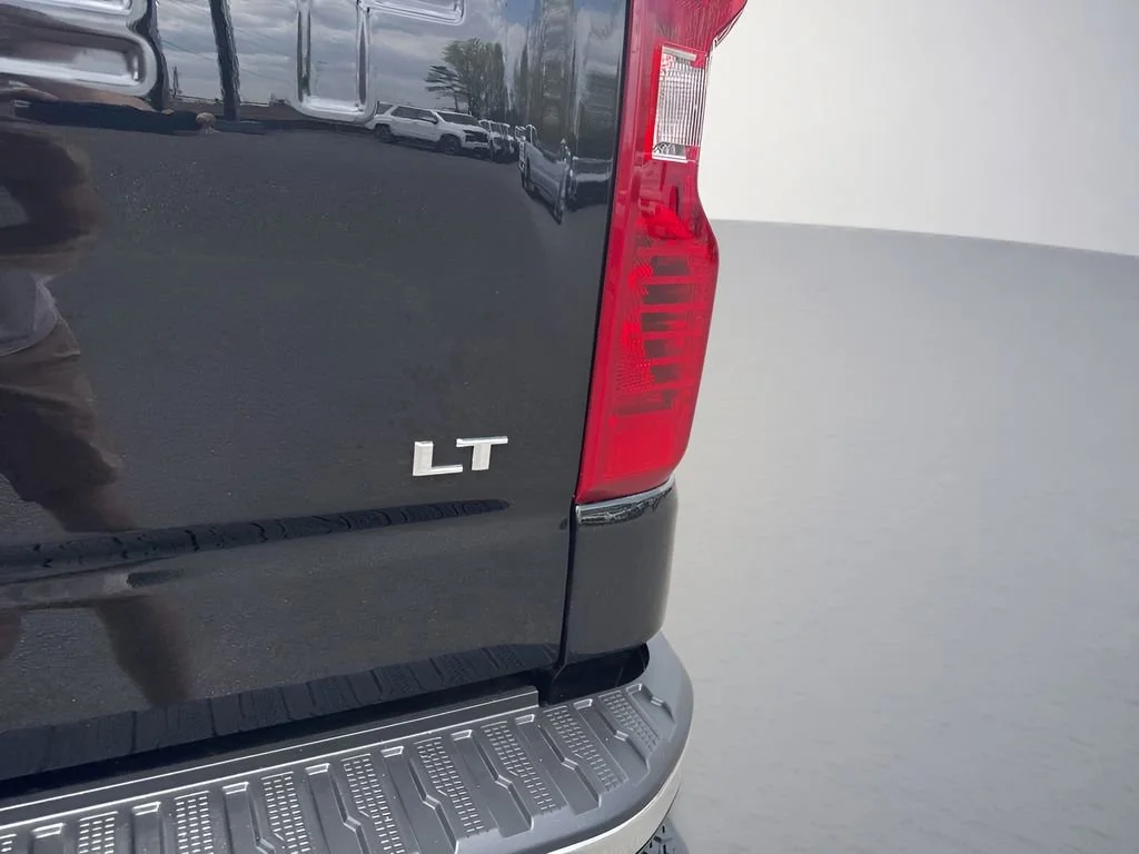 Used 2026 Black Chevrolet LT (2FL) image 34