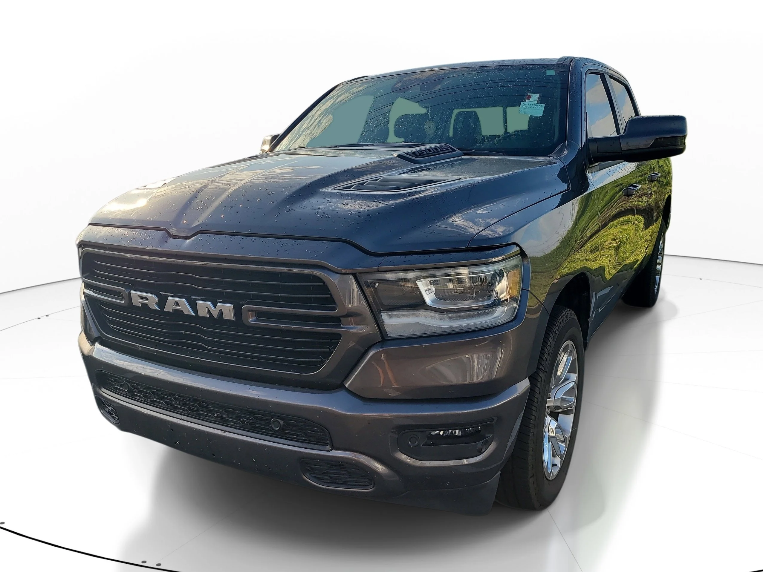 Used 2023 Granite Crystal Metallic Clearcoat Ram Laramie image 3