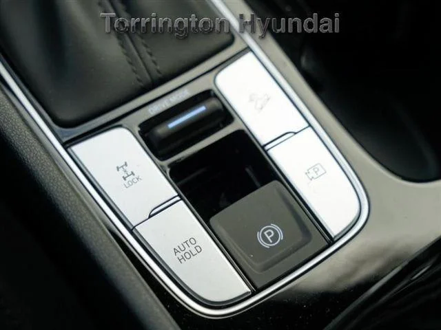 2025 Hyundai Santa Cruz SE - Photo 18