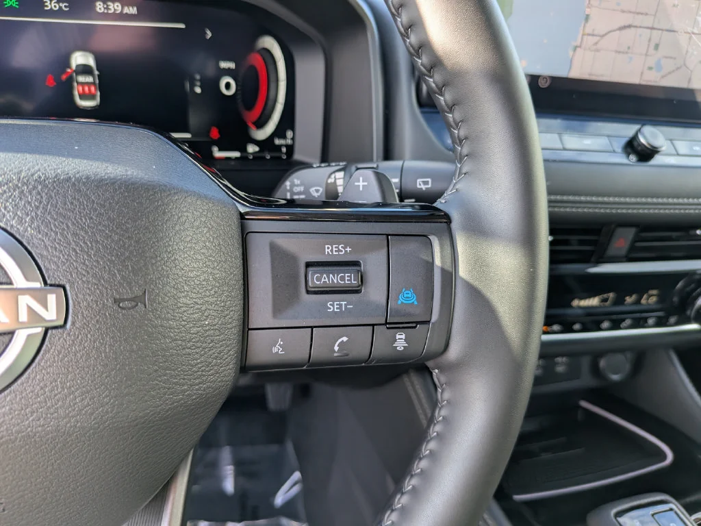 Used 2025 Blue Nissan Platinum image 32