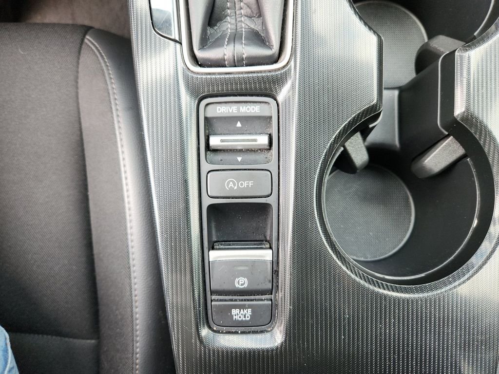 Used 2024  Honda Sport image 1