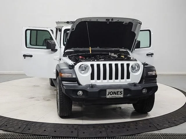 Used 2023 White Jeep Sport image 10