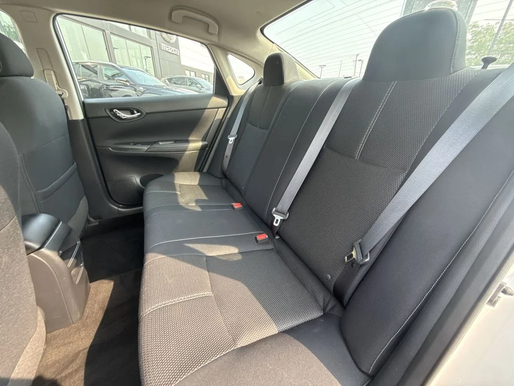 Used 2016 White Nissan S image 21