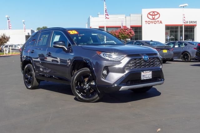 Used 2020 Gray Toyota XSE image 1