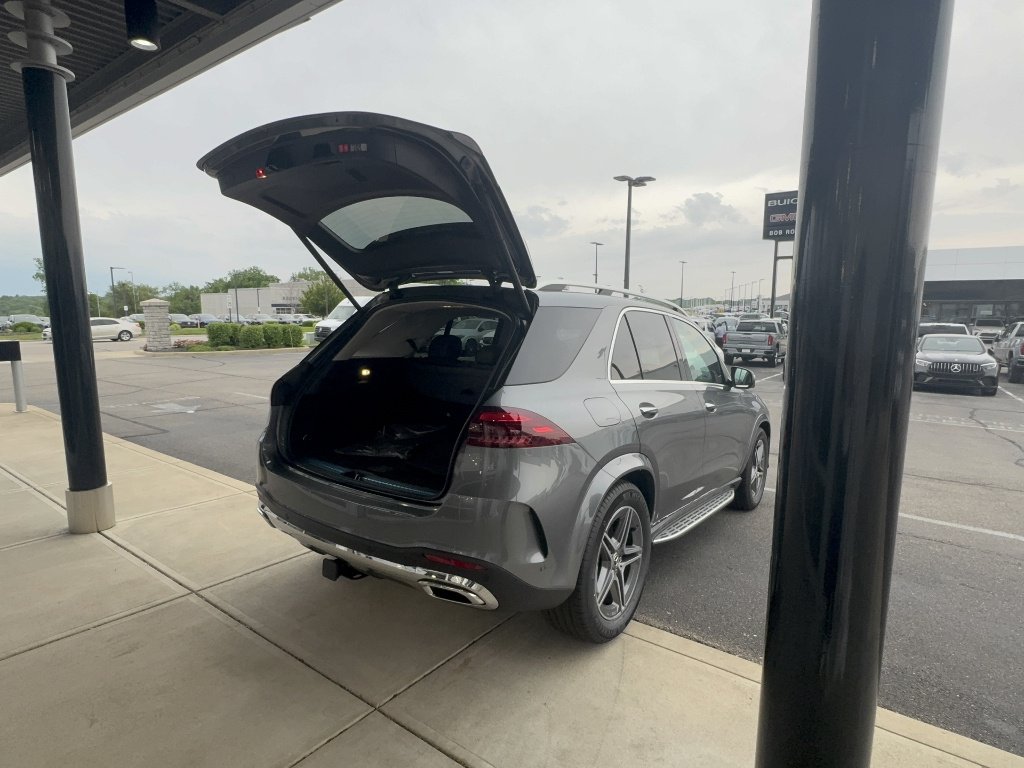 New 2026 Selenite Grey Metallic Mercedes-Benz GLE 450 4MATIC® image 14