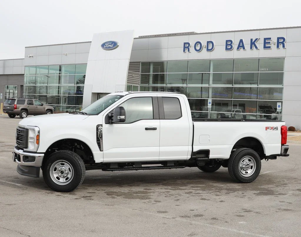 2026 Ford F-350 XL 4x4 SuperCab 8' Box SRW's photo
