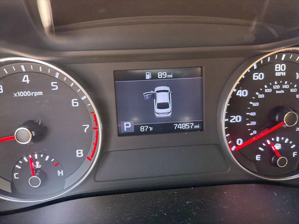 Used 2021 White Kia GT-Line image 8
