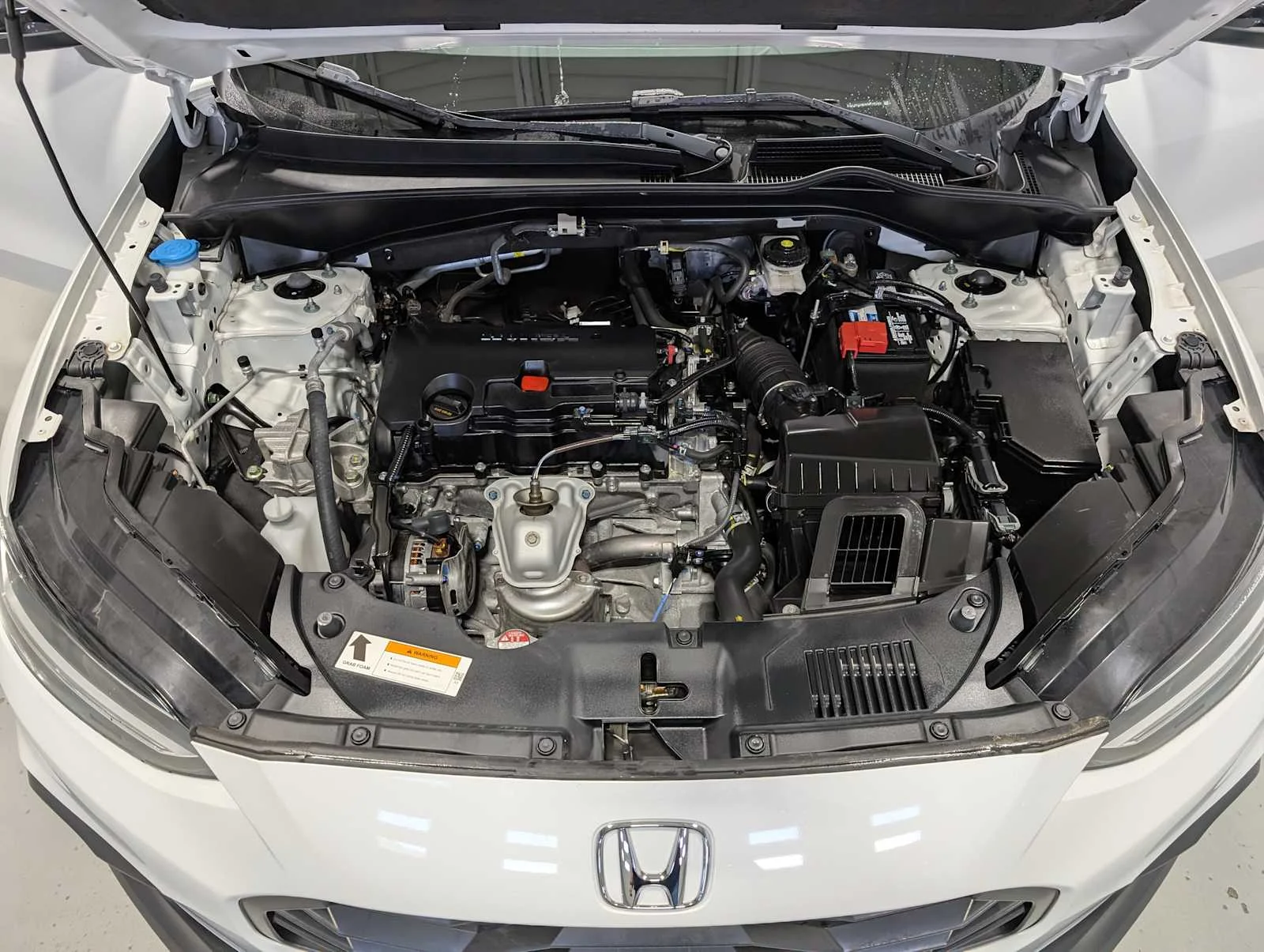 Certified Used 2024 Platinum White Pearl Honda Sport image 12