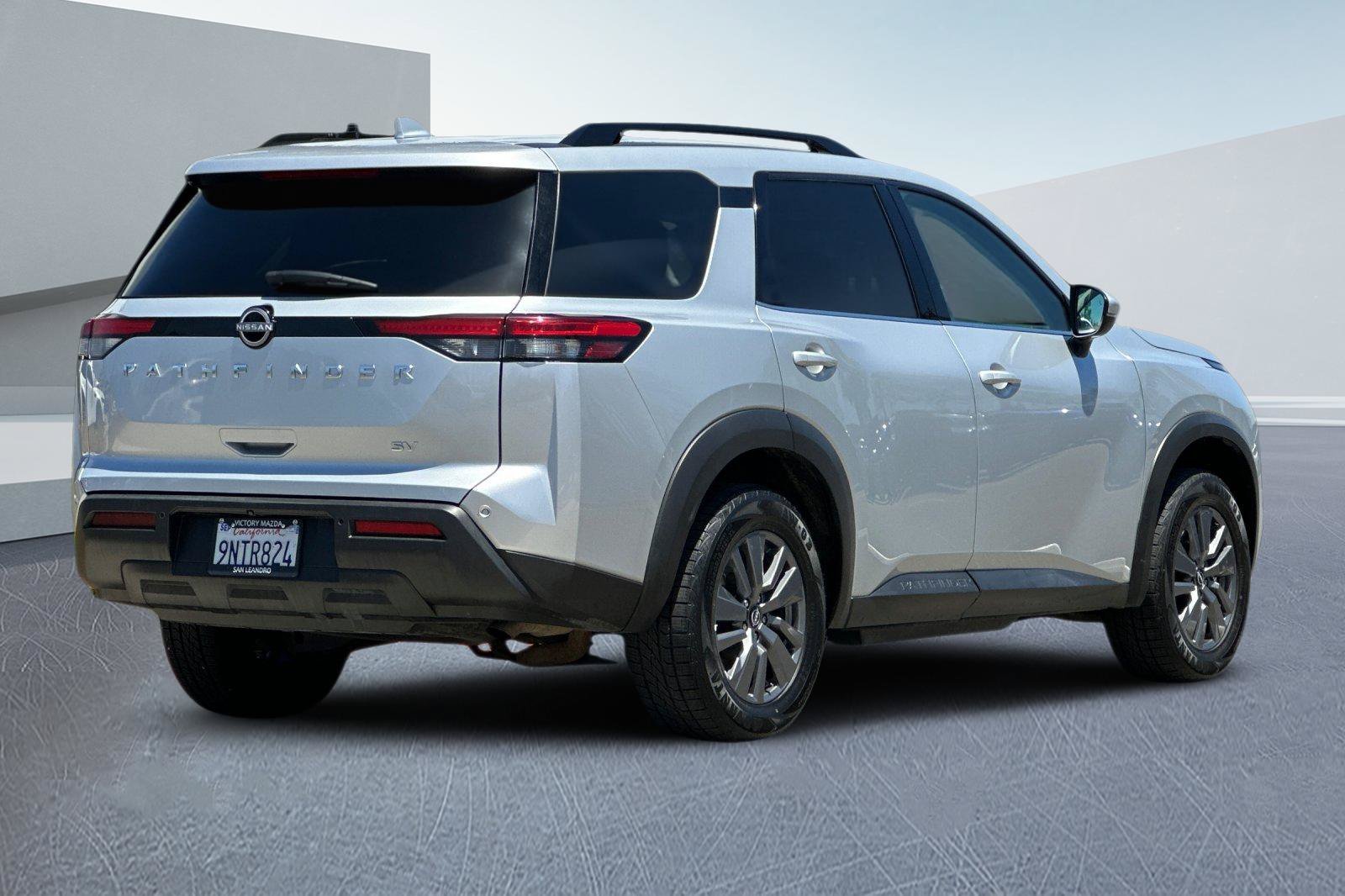 Used 2024 Silver Nissan SV image 4