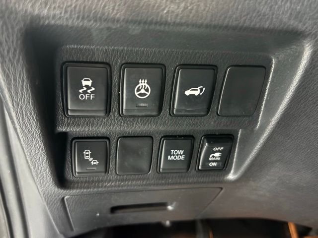 Used 2020 Gray Nissan SL image 17