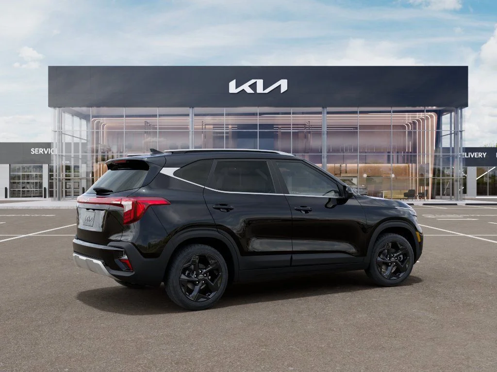 New 2026 Fusion Black Kia EX image 6