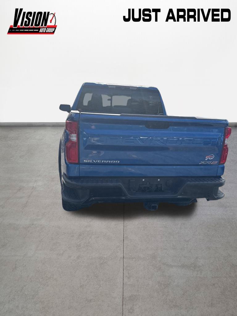 Used 2022  Chevrolet ZR2 image 9