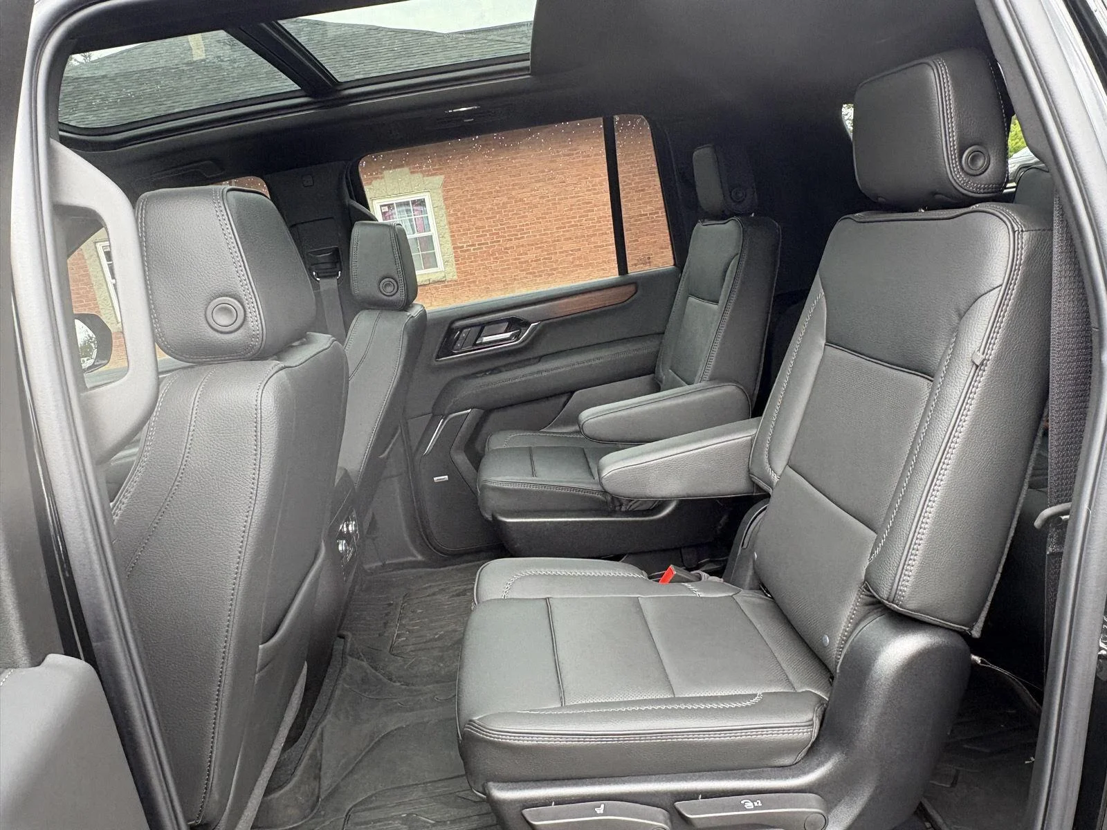 Used 2026 Onyx Black GMC Denali image 11