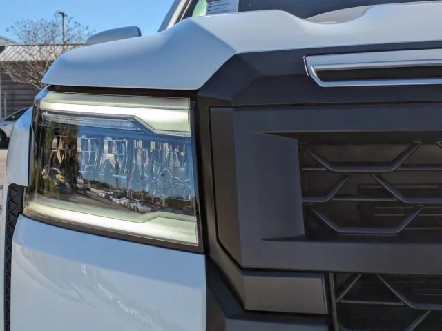 New 2026 White Nissan PRO-X image 10