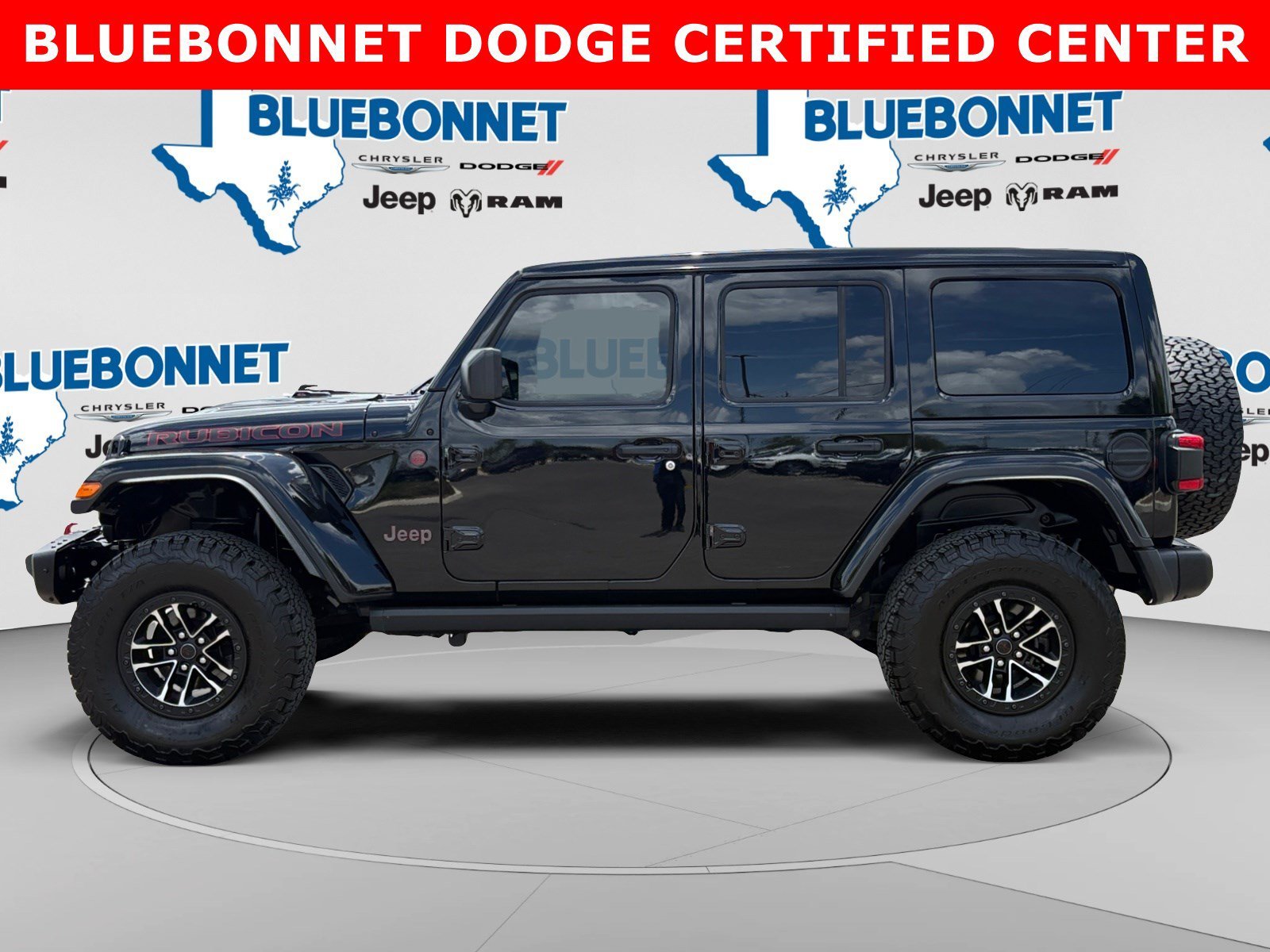 Used 2024 Black Clearcoat Jeep Rubicon X image 8