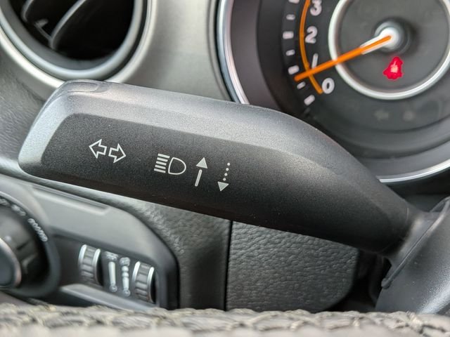 Used 2022 White Jeep Unlimited Sport S image 26