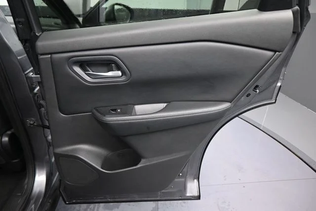 Used 2024 Gray Nissan SV image 22