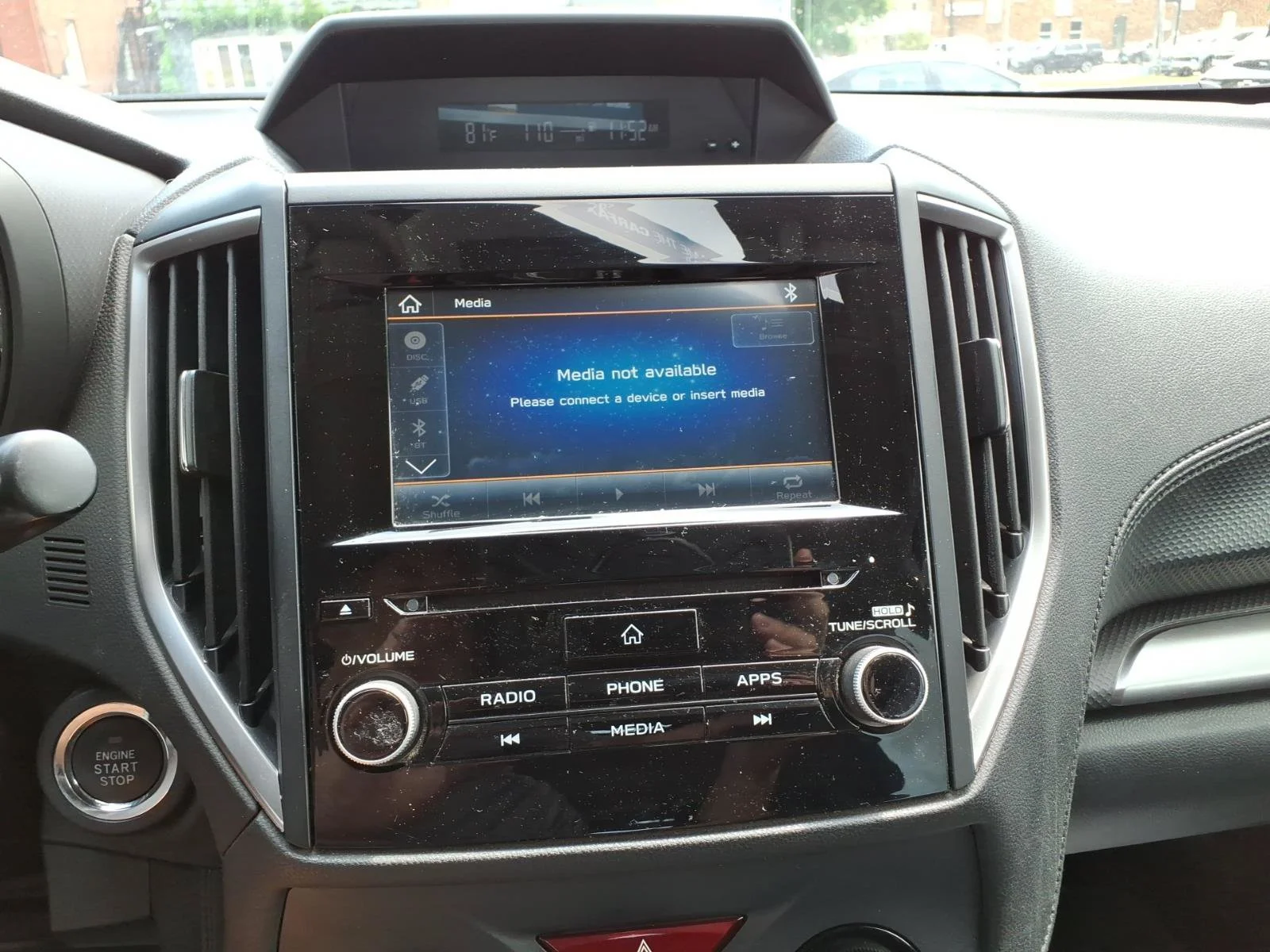 Used 2022 Ice Silver Metallic Subaru Premium image 29