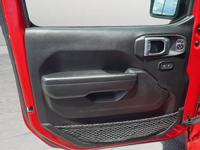 Used 2023 Red Jeep Sport S image 16