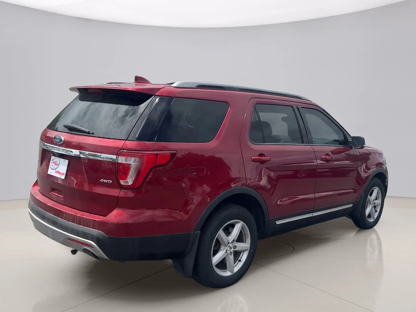Used 2017 Red Ford XLT image 5