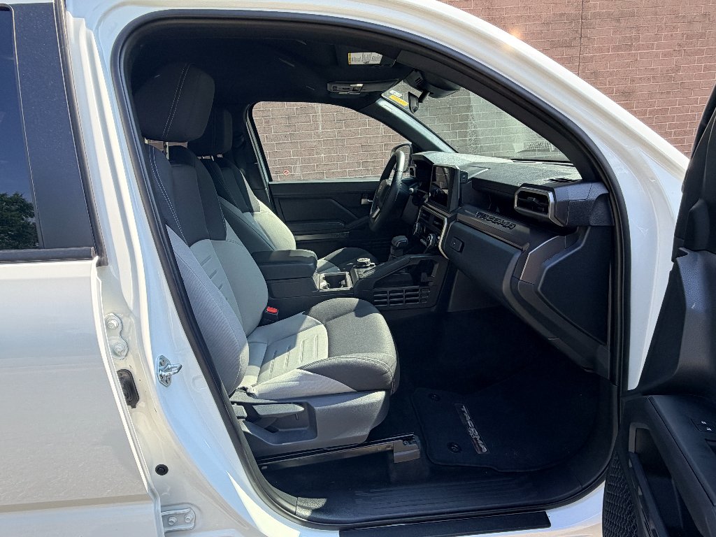 Used 2026 Ice Cap Toyota SR5 image 23
