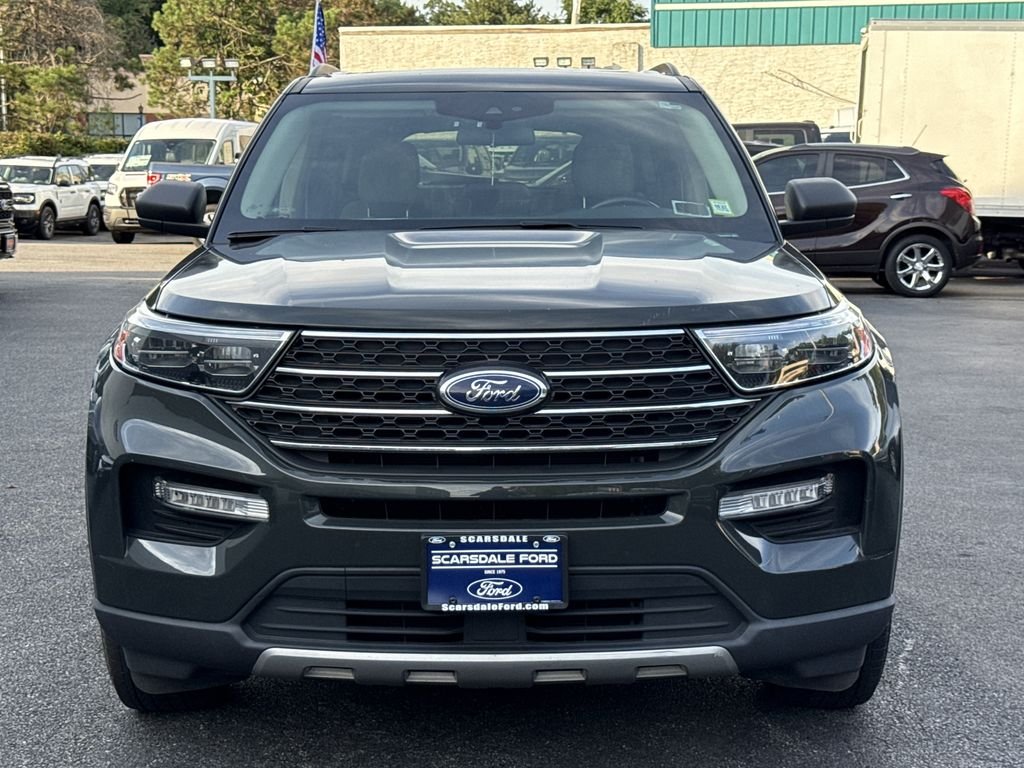 Used 2022 Green Ford XLT image 2