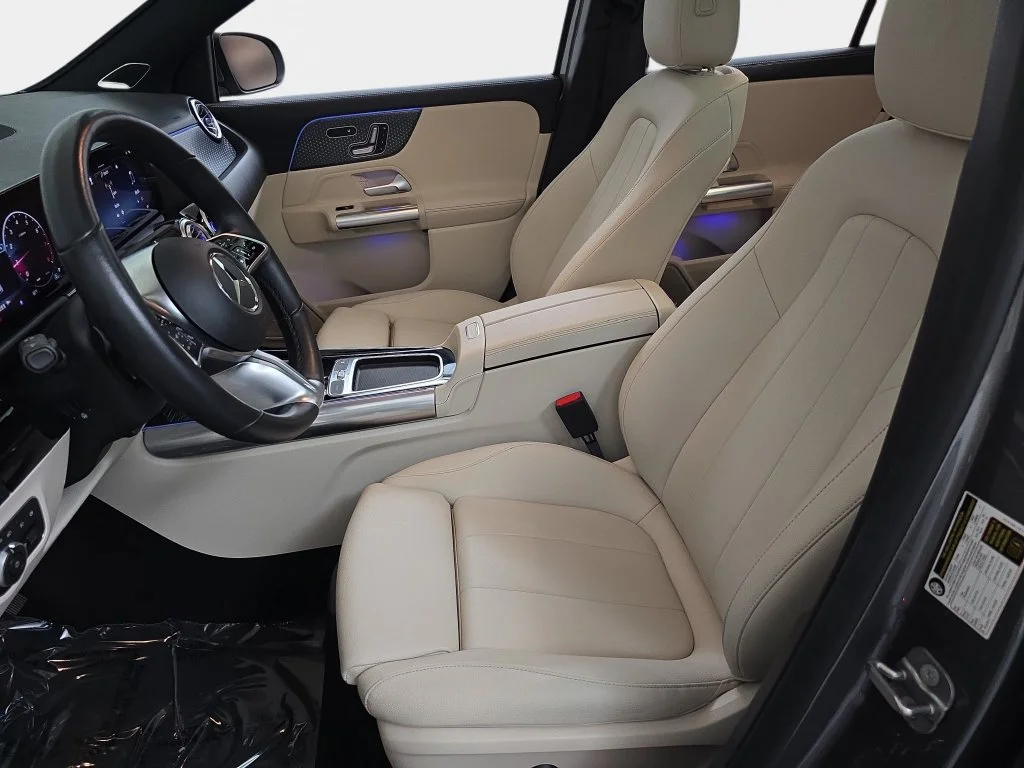 Used 2025  Mercedes-Benz GLA 250 image 17