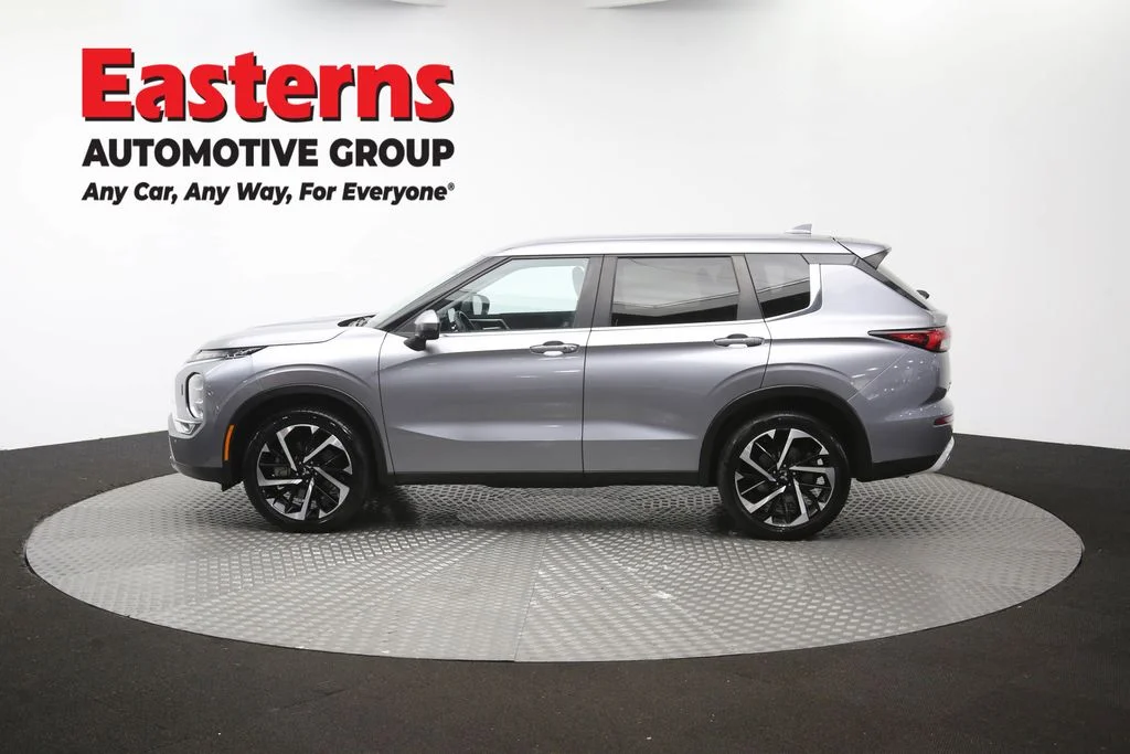 Used 2024 Gray Mitsubishi SE image 61