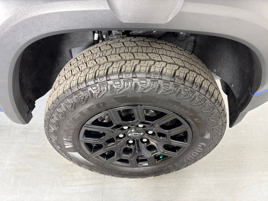 Used 2024 Blue Chevrolet Trail Boss image 14