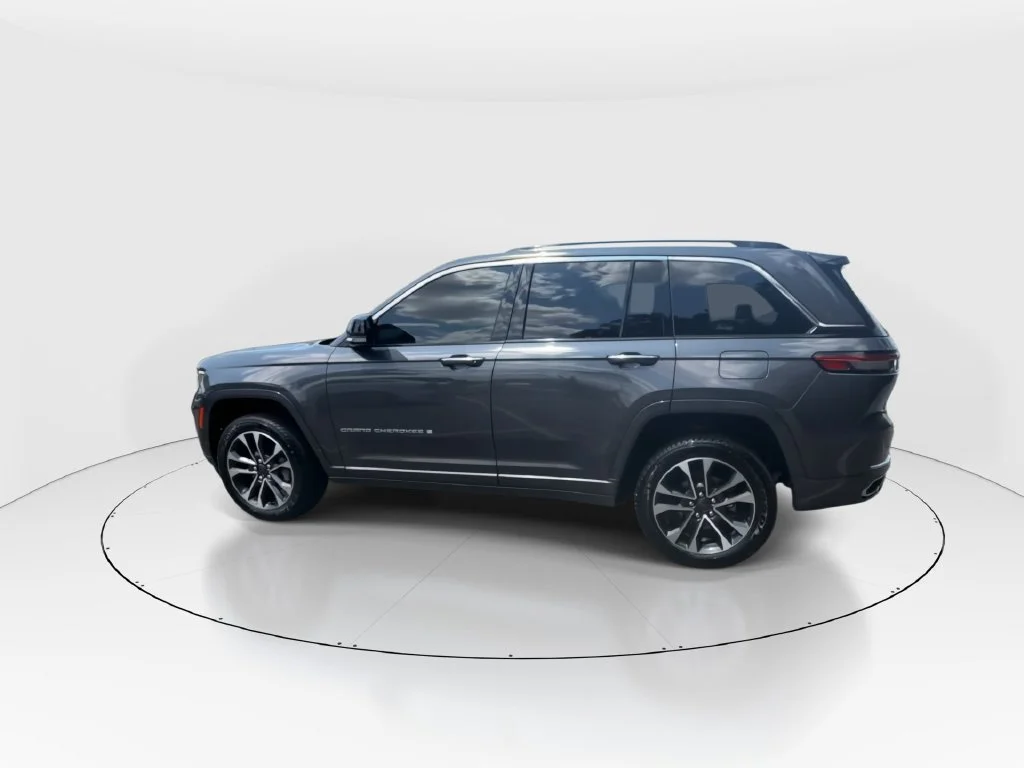 Used 2023 Gray Jeep Overland image 8