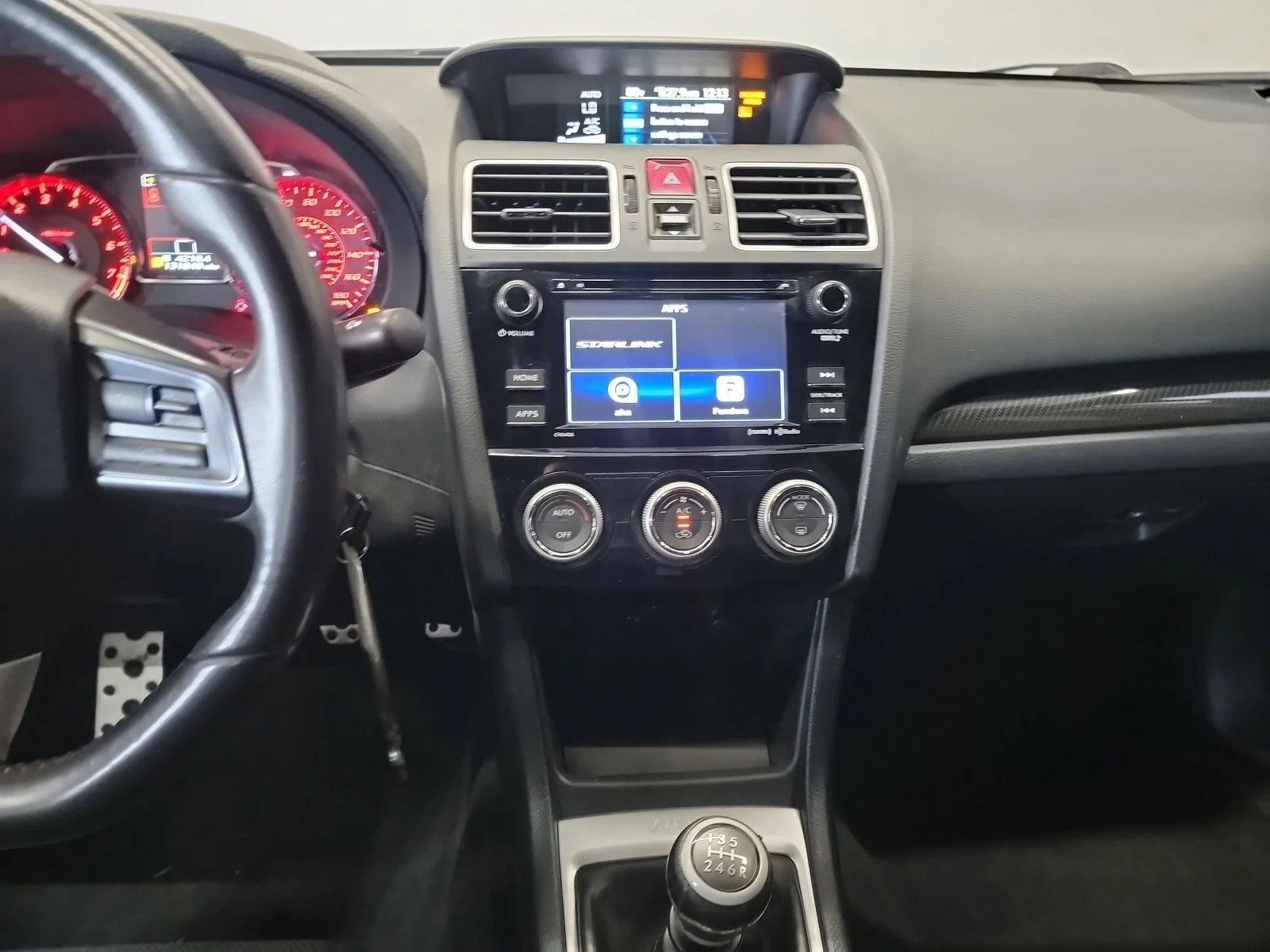 Used 2016 Crystal Black Silica Subaru Base image 19