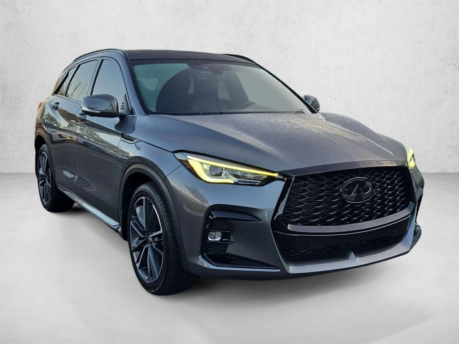 Used 2024 Graphite Shadow INFINITI SPORT image 4