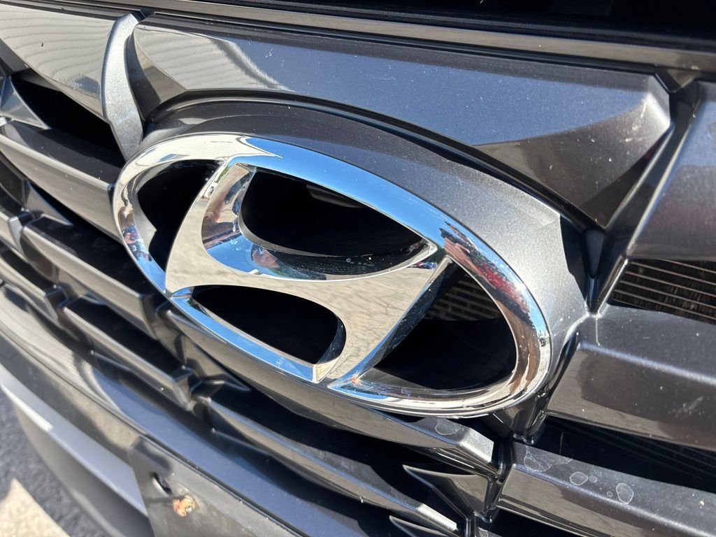 Used 2022 Gray Hyundai SEL image 11