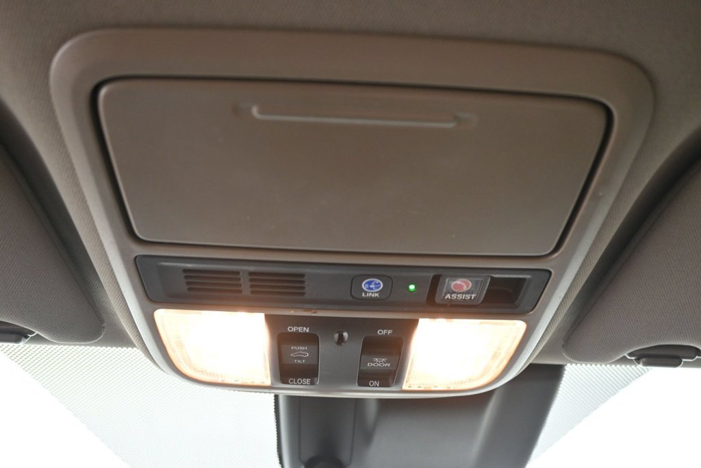 Used 2019  Honda Elite image 12