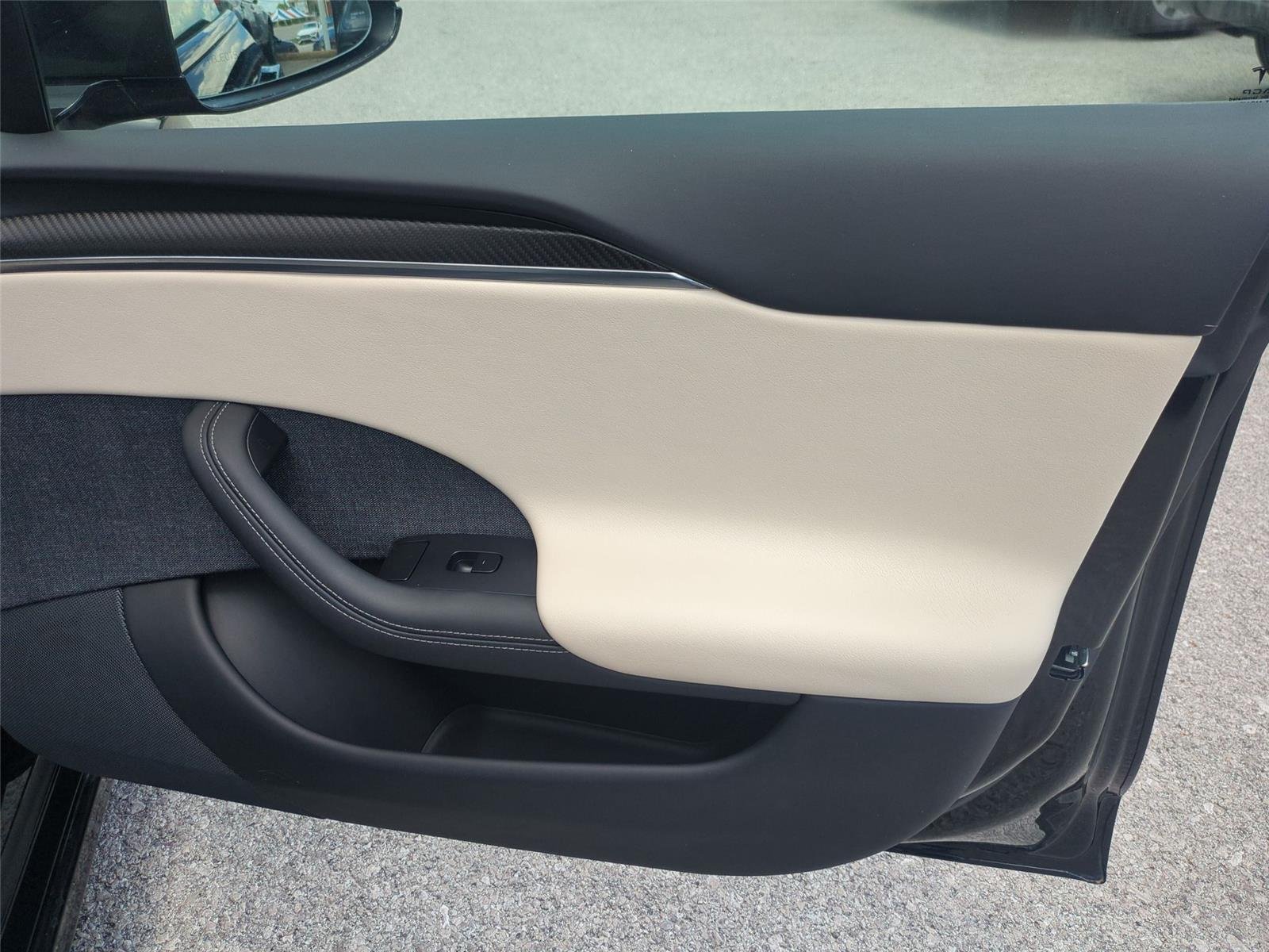Used 2021 Solid Black Tesla Plaid image 38