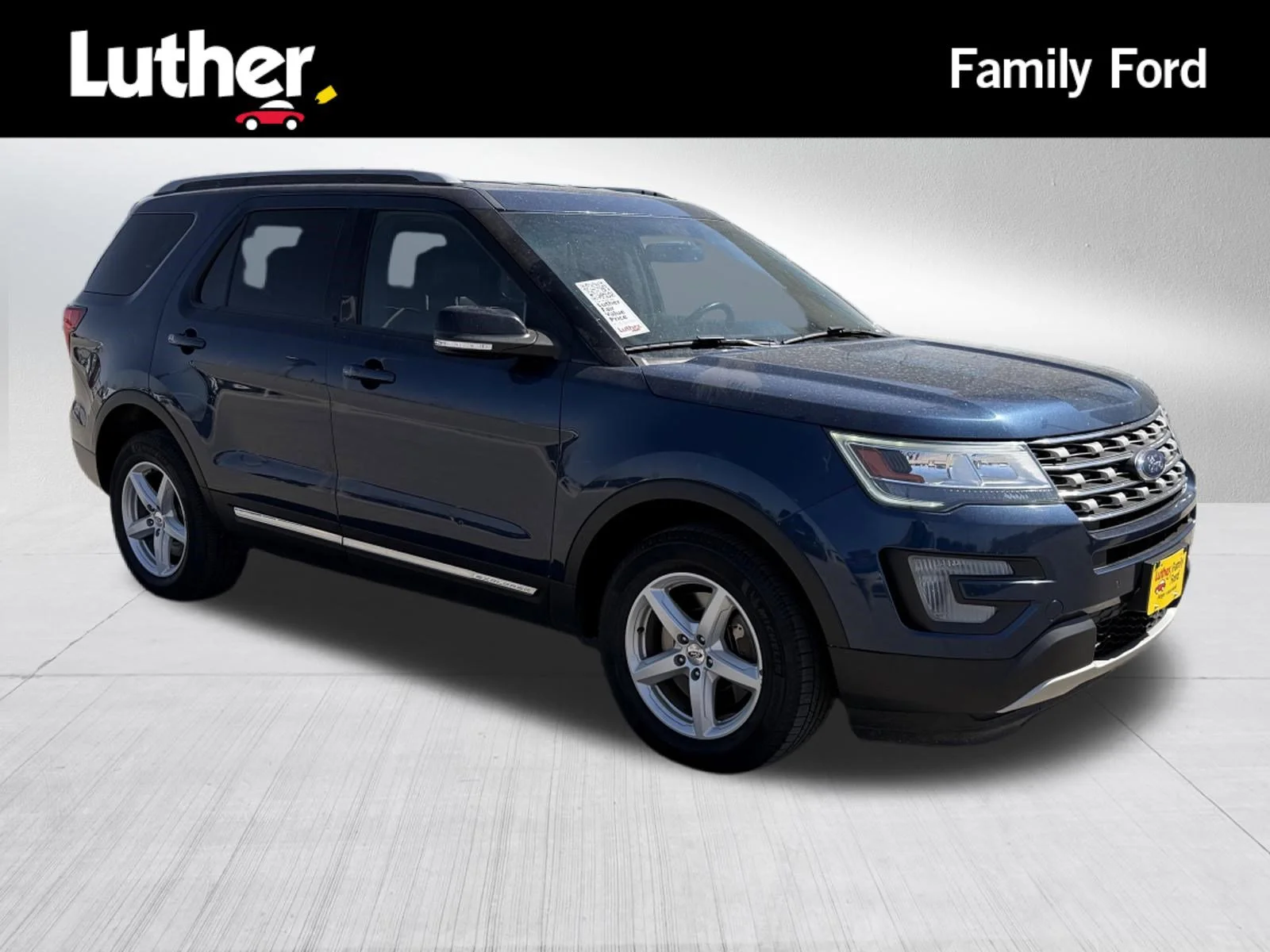 2017 Ford Explorer XLT 4WD's photo