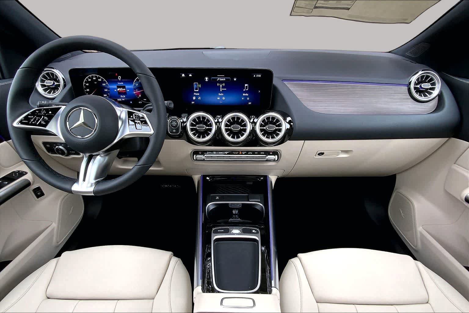 New 2026 Mountain Grey Metallic Mercedes-Benz GLA 250 image 5