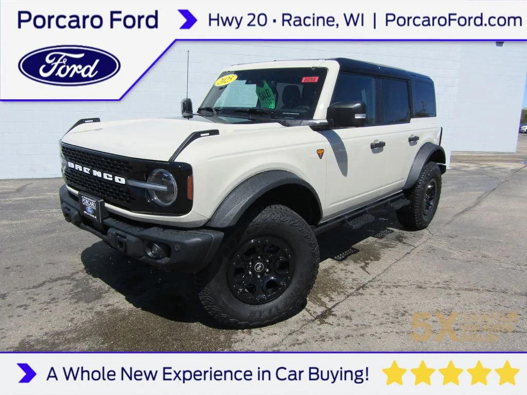 2025 Ford Bronco Badlands 4x4's photo