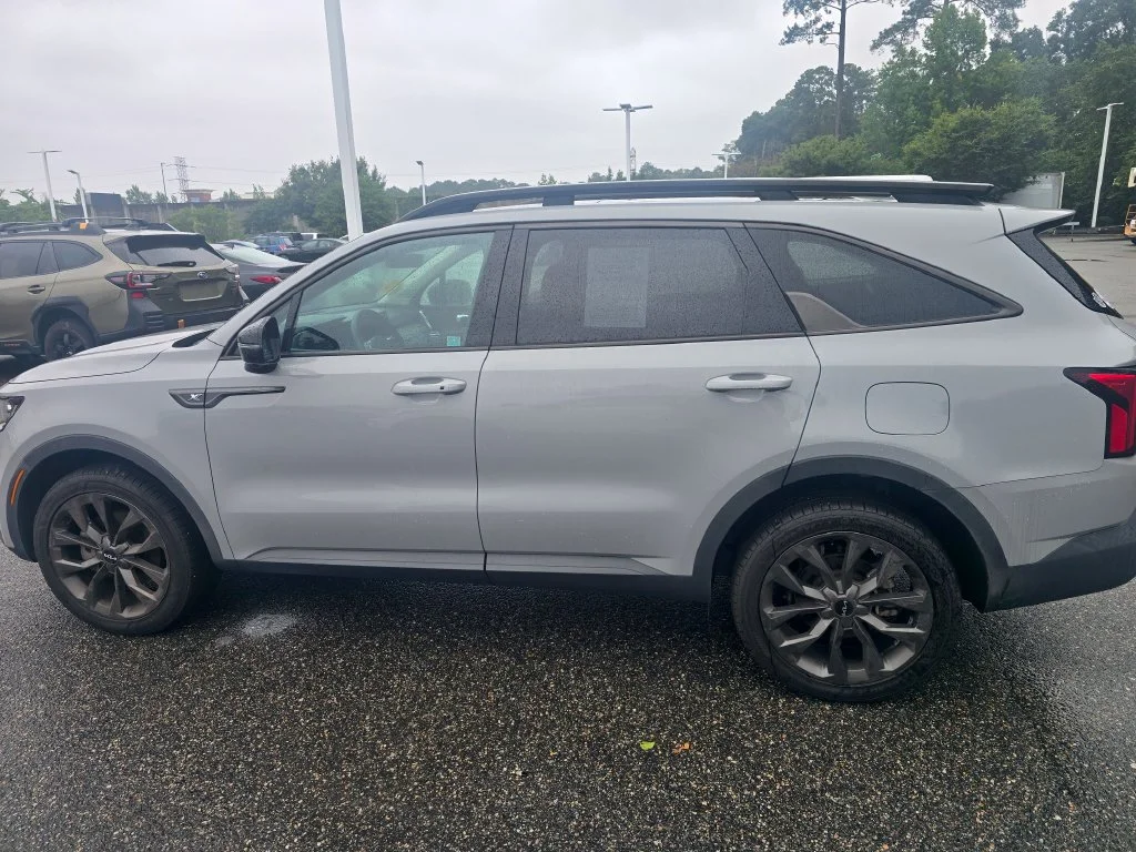 Used 2023 Gray Kia X-Line SX Prestige image 8